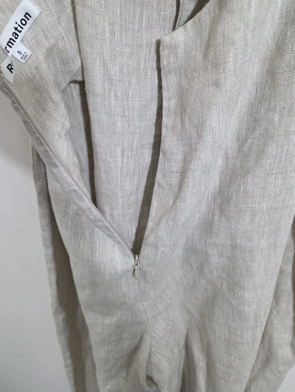 Reformation Isla Linen Jumpsuit Size Small Boho Breathable Lighweight Casual